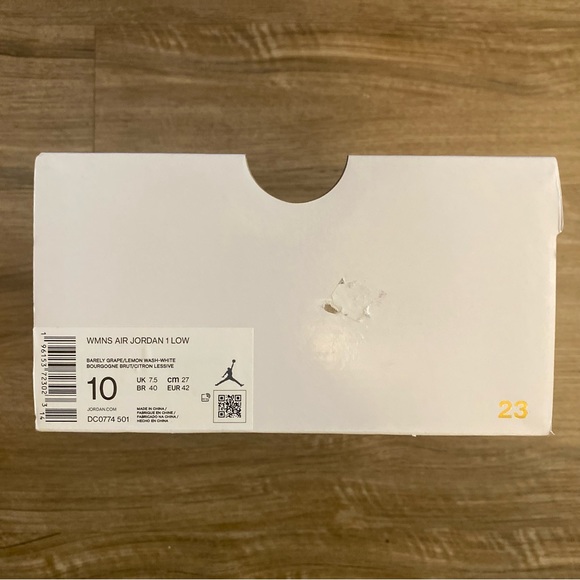 ✨ WMNS AIR JORDAN 1 LOW - Picture 11 of 12